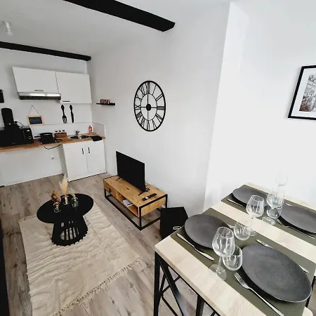 Lägenhet Centre-ville Sur Helpe Centre-ville T2 *