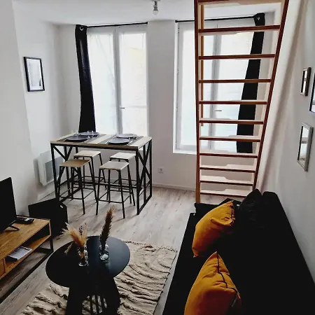 Lägenhet Centre-ville Sur Helpe Centre-ville T2 Avesnes-sur-Helpe